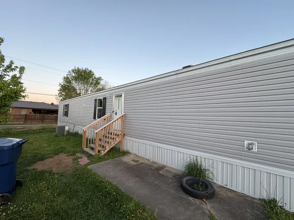 6 Leisure Manor Trailer Park, Middlesboro, KY 40965