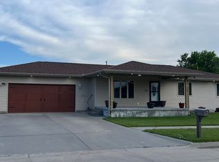 110 E Kent St, Hastings, NE 68901