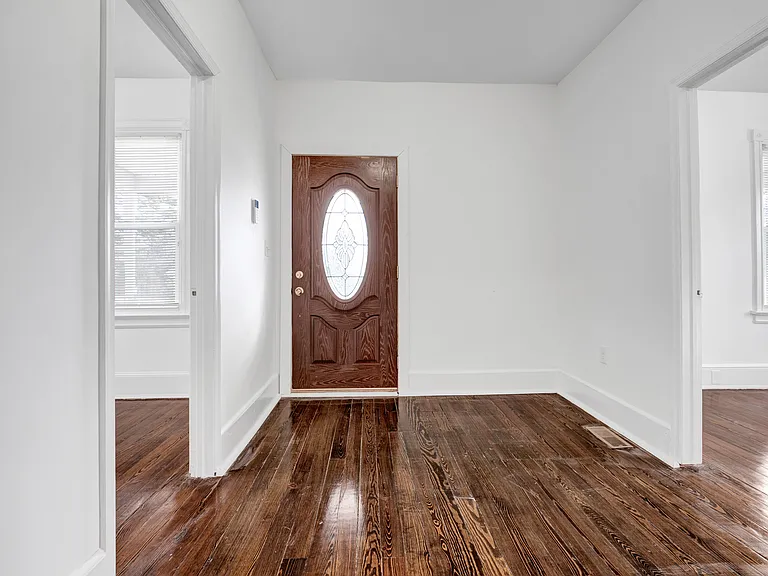 38 Brenwal Ave — Photo 3
