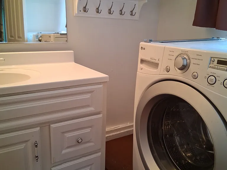 587 Wildrose Ln #40 — Photo 7