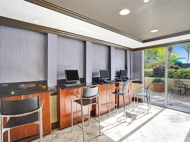 520 SE 5th Ave #2211 — Photo 32