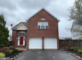 27 Yorkshire Village Rd, Lawrence Township, NJ 08648