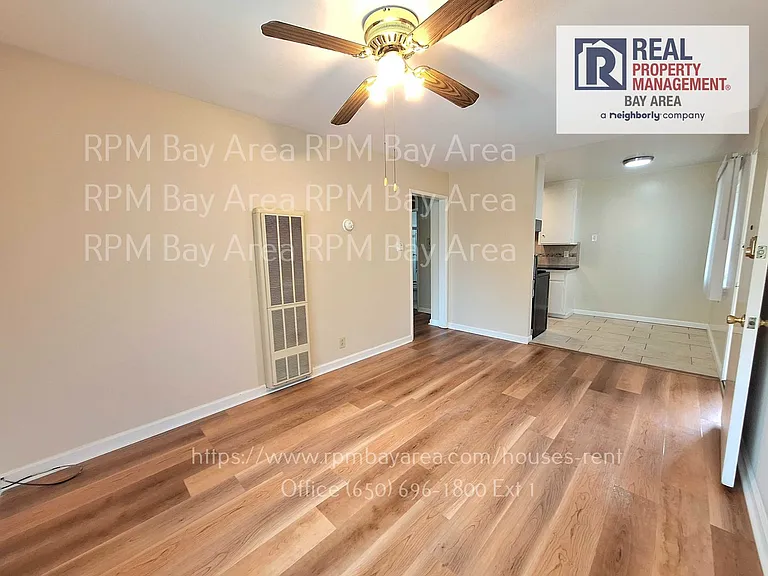 2030 Clarmar Way — Photo 2