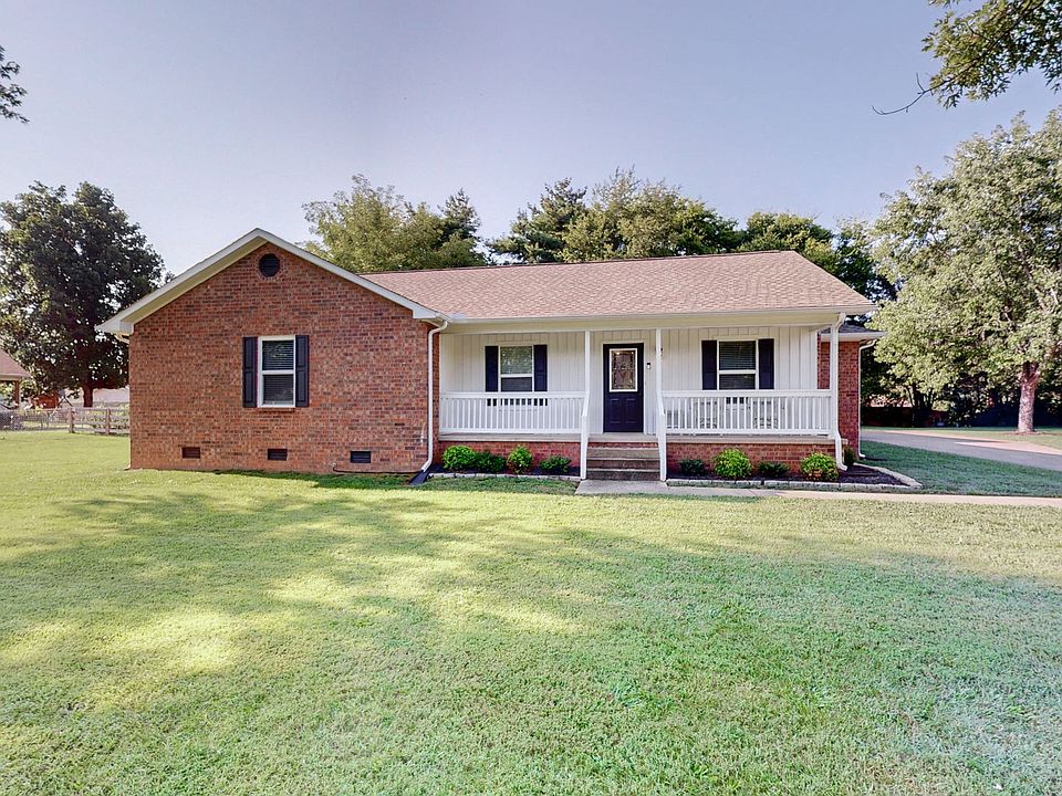 1st image of 2451 Saddlewood Ct