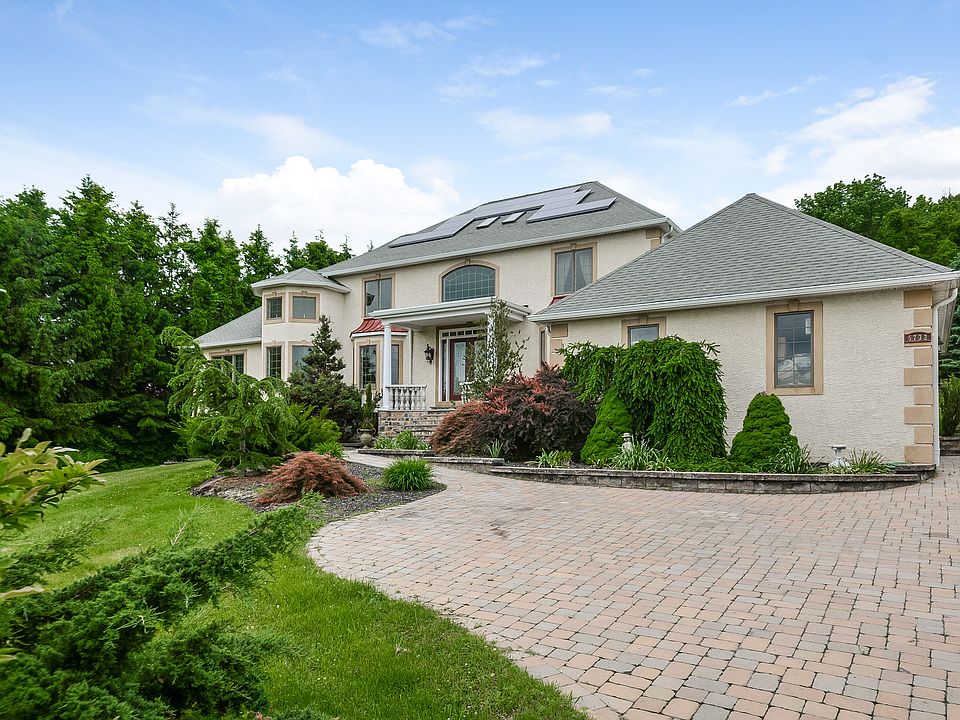 2nd image of 5732 Carversville Rd