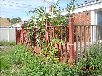 2nd image of 288 N Venoy Cir