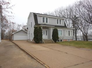 628 W 5th St, Shawano, WI 54166