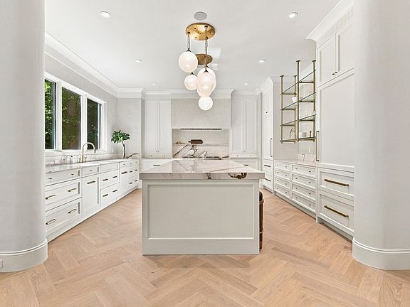4th image of 63 Bigelow Rd