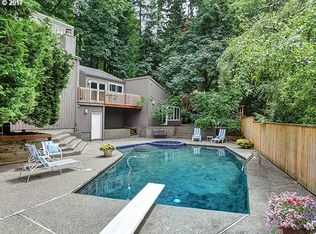 17697 Blue Heron Rd SW, Lake Oswego, OR 97034