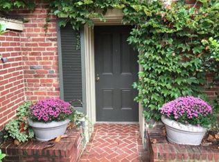 404 S Saint Asaph St, Alexandria, VA 22314