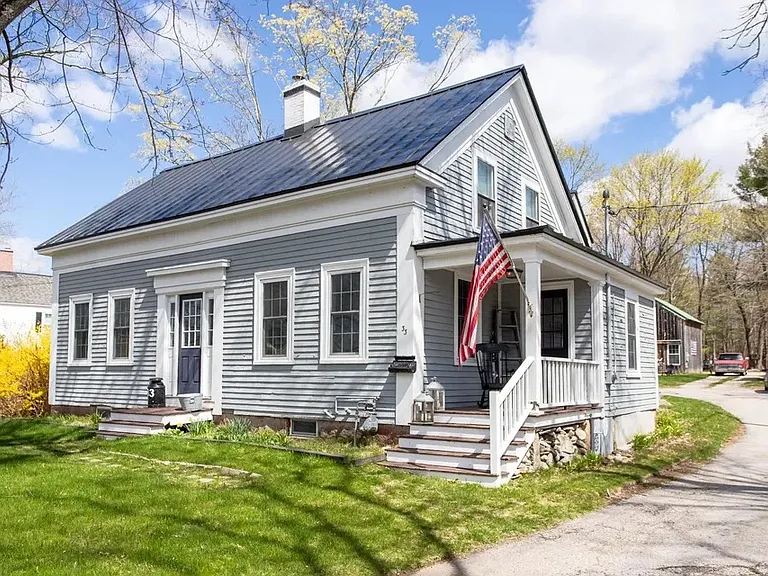 33 Exeter Rd — Photo 2