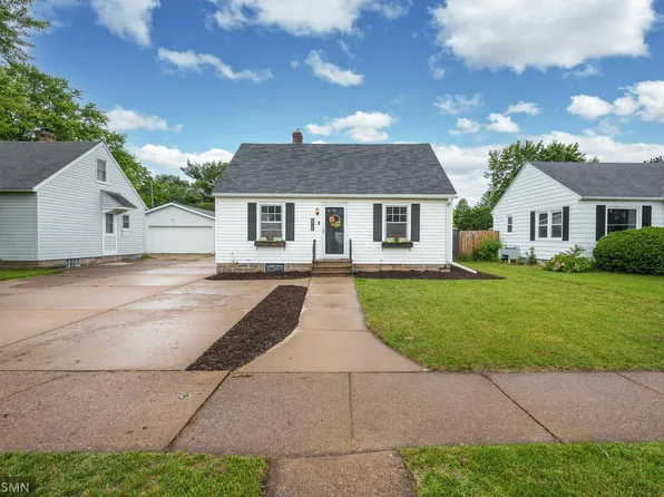 2818 7th St, Eau Claire, WI 54703