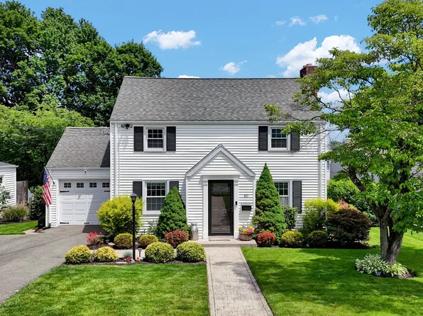 80 Longvue Drive, Wethersfield, CT 06109