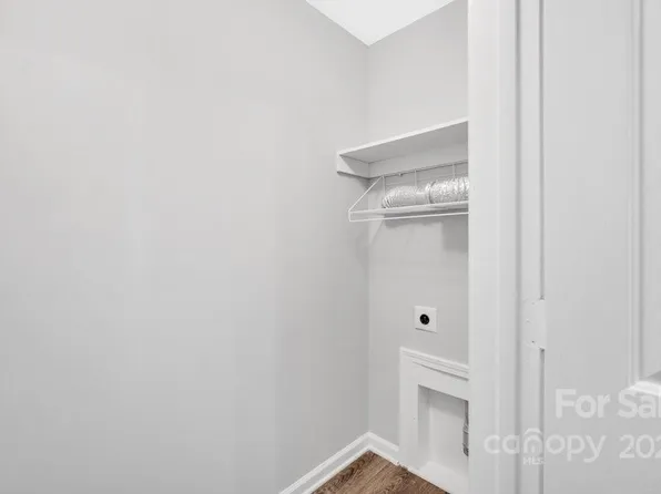 8124 Tremaine Ct APT D, Charlotte, NC 28227