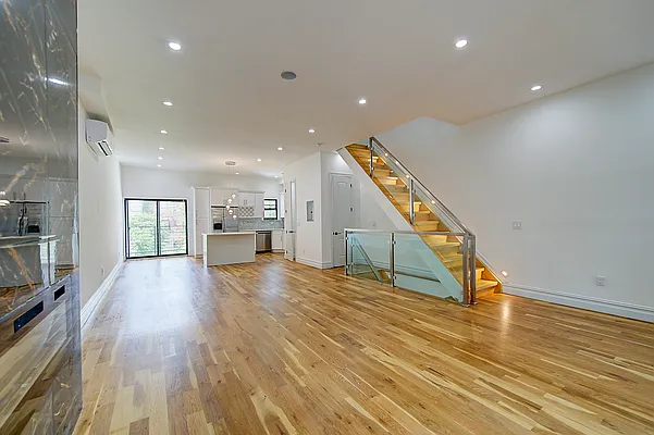 Rented by Compass | media 2