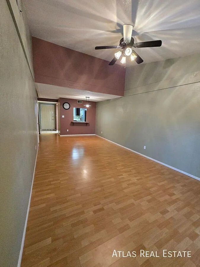 Spacious 3 Bedroom Glendale Home | Covered Patio | Great Location — Photo 3