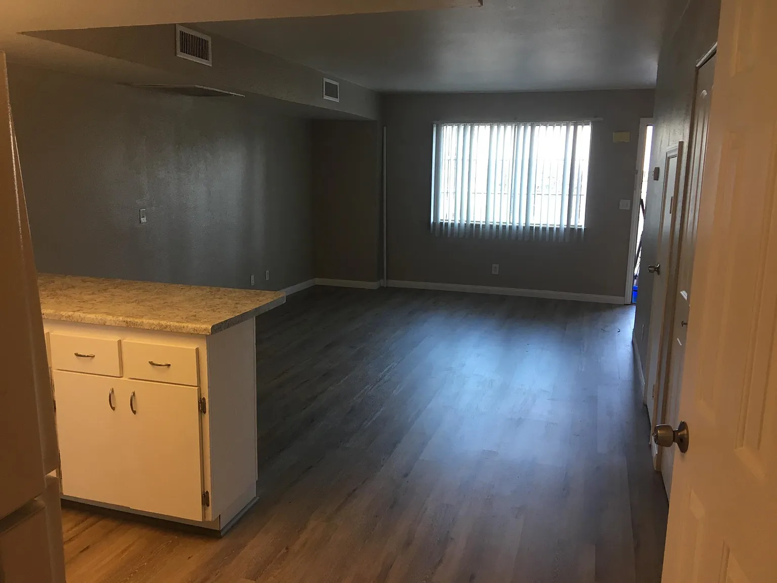 5628 W Lake Mead Blvd — Photo 2