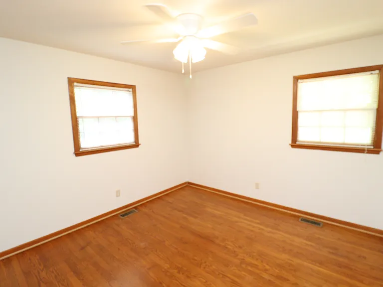 116 Shirley Dr — Photo 27