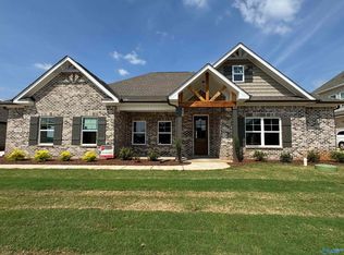 108 Brier View Dr, Meridianville, AL 35759