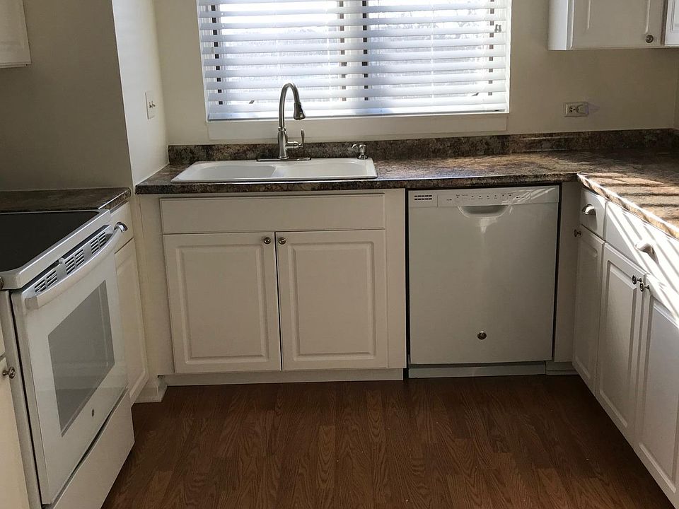 1st image of 2086 Saint Johns Ave