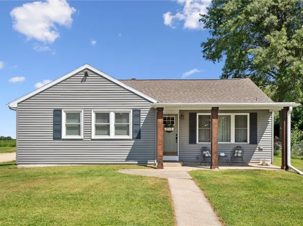614 W Main St, Lisbon, IA 52253