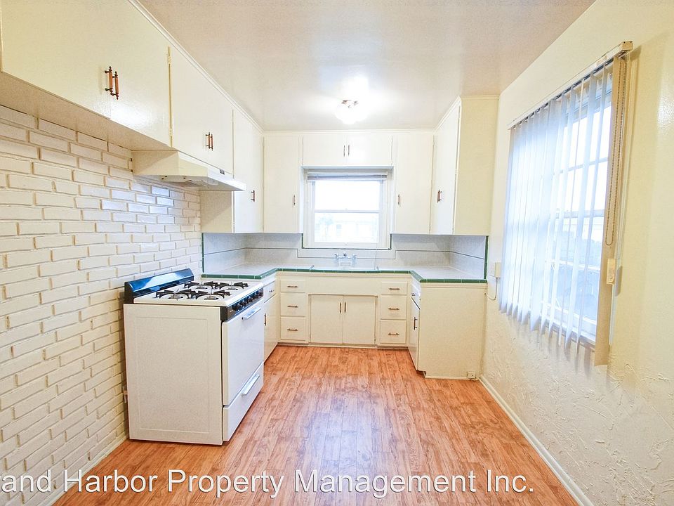 1st image of 5453 W 122nd St