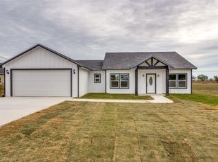 104 Linda Vista Dr, Hillsboro, TX 76645
