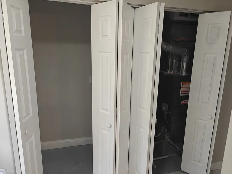 2208 Kensington Dr — Photo 26
