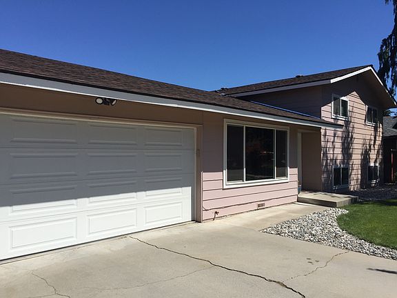 4th image of 309 Marilyn Ave