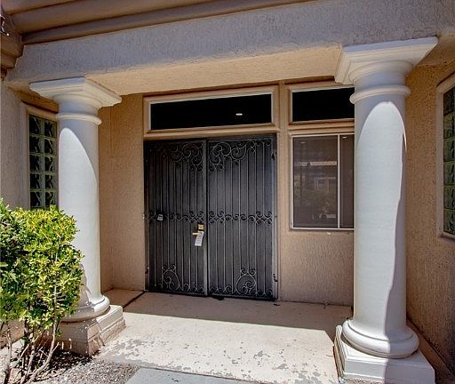 5th image of 2755 Darby Falls Dr