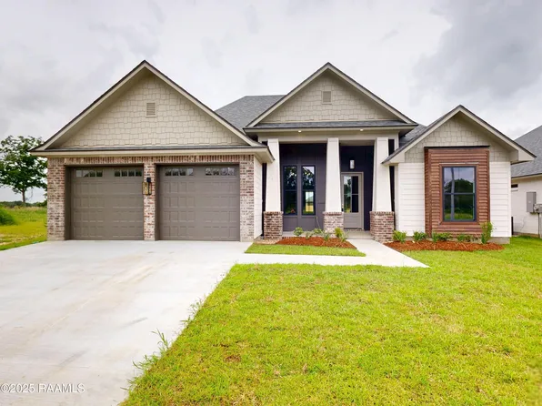 102 Fountain Meadow Dr, Broussard, LA 70518