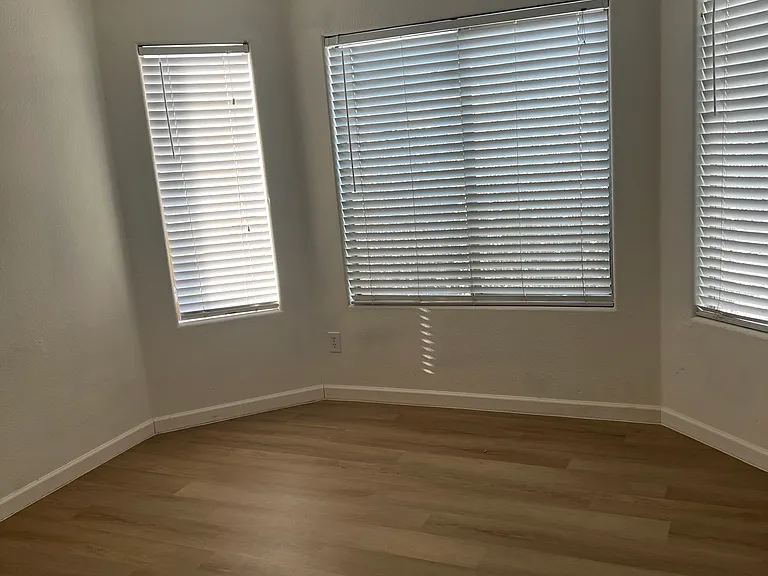 28651 N Dolomite Ln — Photo 10