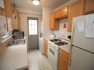 77 Crystal St, Harrison, NY 10528