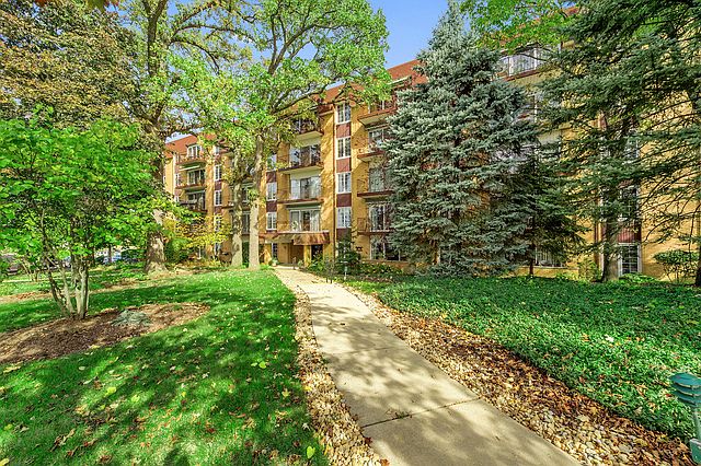 1st image of 441 N Park Blvd APT 2H