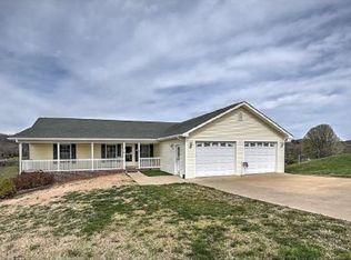 361 E Ridges Dr, Chuckey, TN 37641