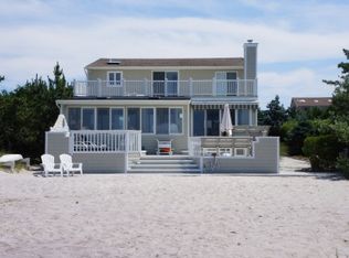 392 Dune Rd, Westhampton Beach, NY 11978