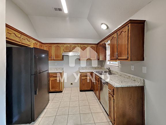 5th image of 7441 Stonington Dr