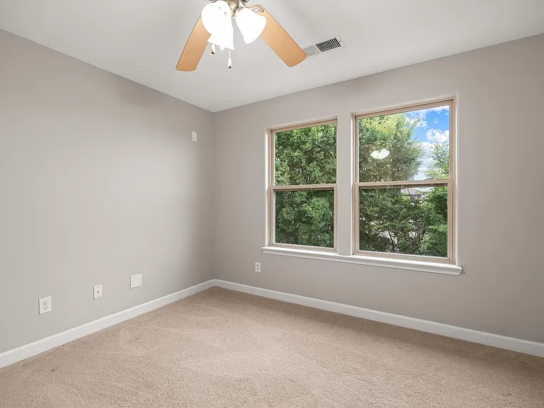 1102 Achiever Cir — Photo 37