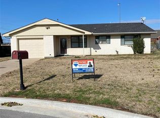 317 SE Brighton Cir, Lawton, OK 73501