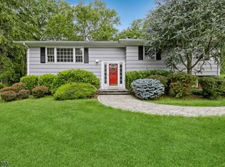 1049 Eastbrook Rd, Martinsville, NJ 08836