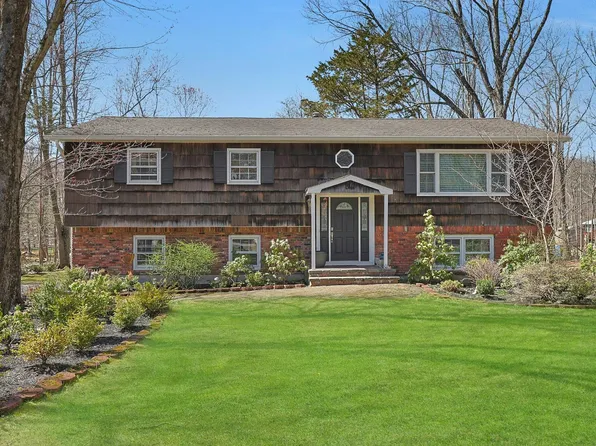 1 Sherwood Ridge Road, Suffern, NY 10901