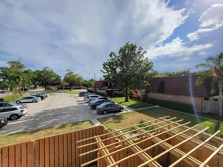1522 15th Ln — Photo 22