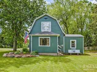 412 Ten Mile Rd NW, Sparta, MI 49345