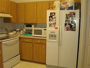 2nd image of 441 S Buena Vista Ave