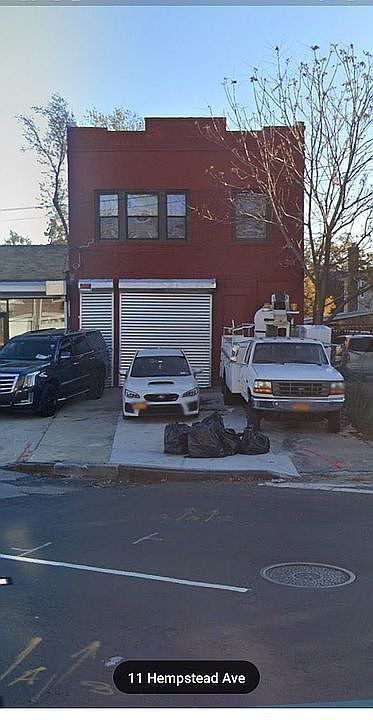 1st image of 217-12 Hempstead Ave