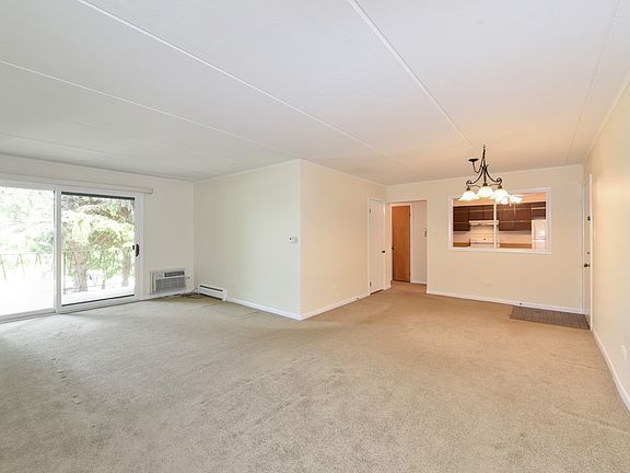 3rd image of 483 N Larch Ave APT 201W