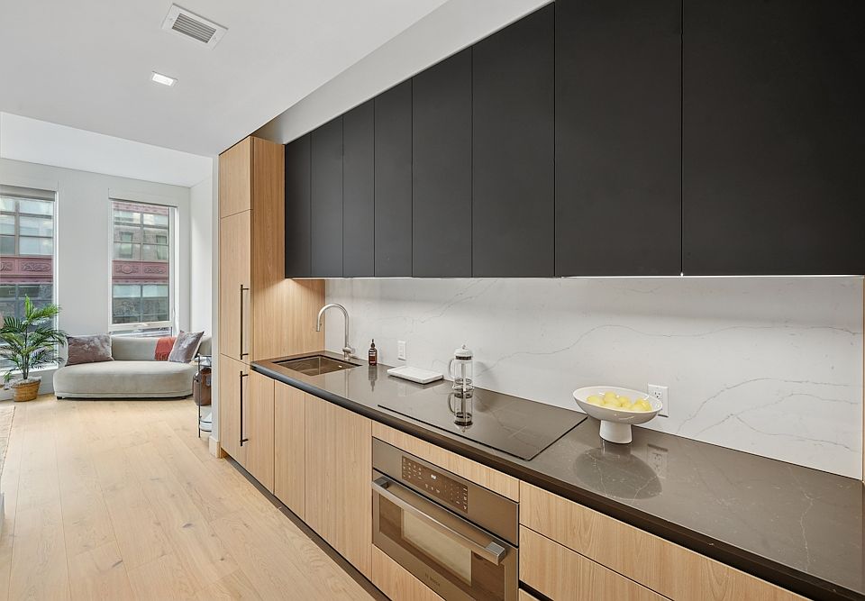 1st image of 312 W 43rd St #2I