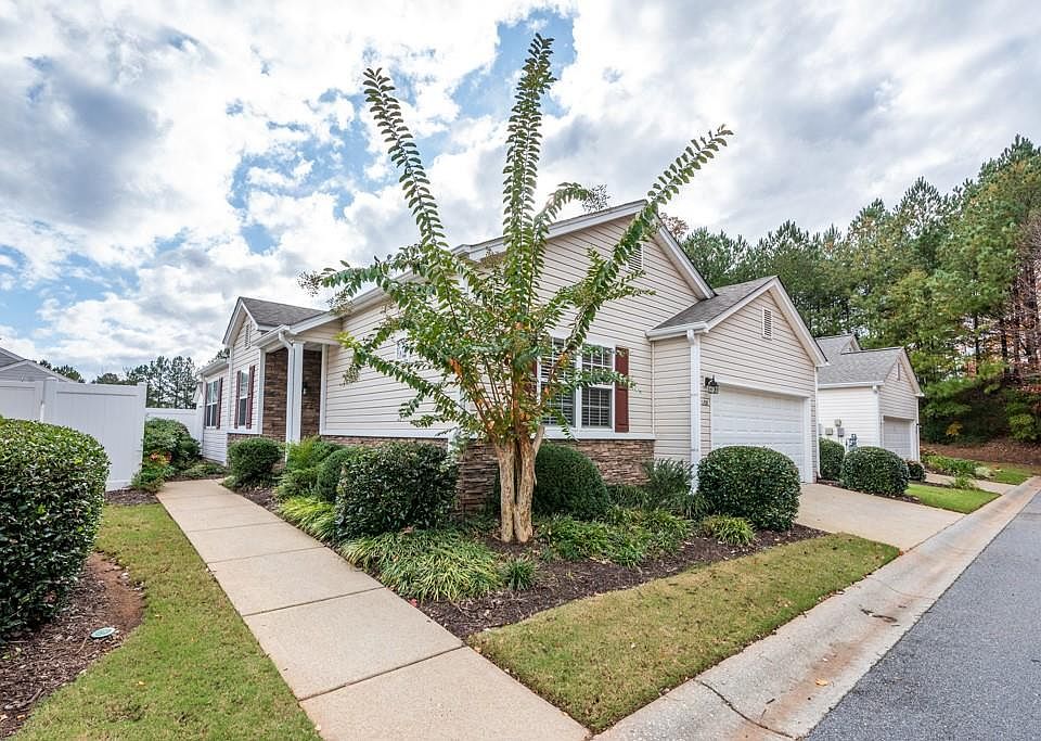1st image of 1208 W Oaks Way