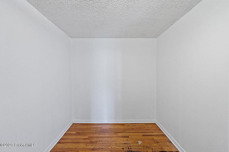 3rd image of 2239 16th Street