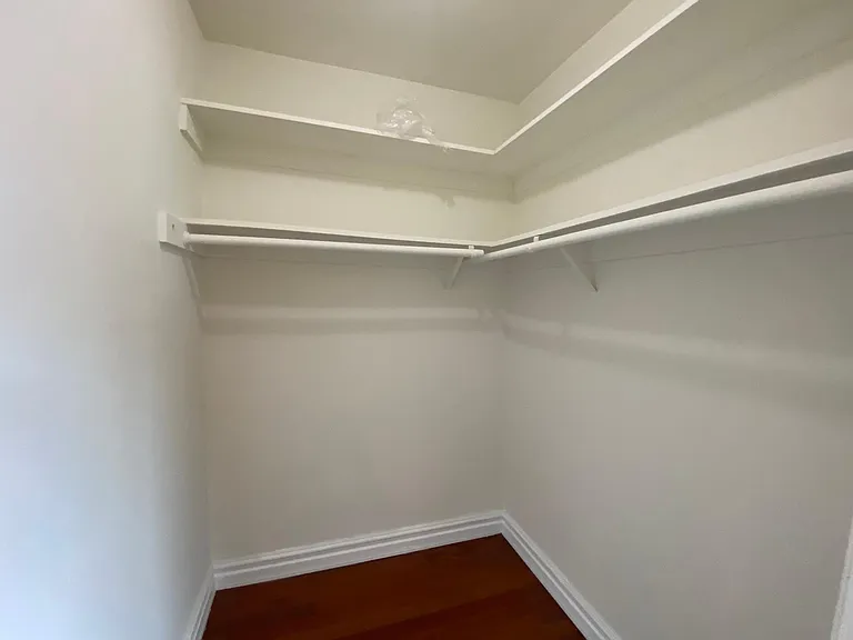 22539 Waterbury St — Photo 14